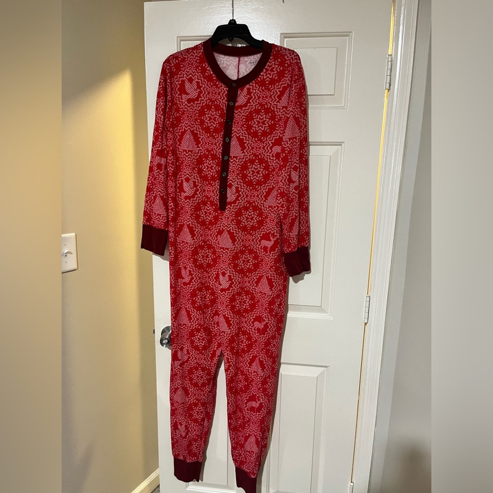 Hearth & Hand Women's One‎ Piece Union Suit Snowflake Pajama w/back flap Medium
